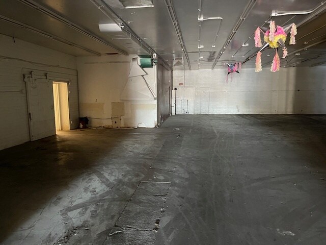 More Photos Of 1601 E Madison St, Phoenix Manufacturing For Lease