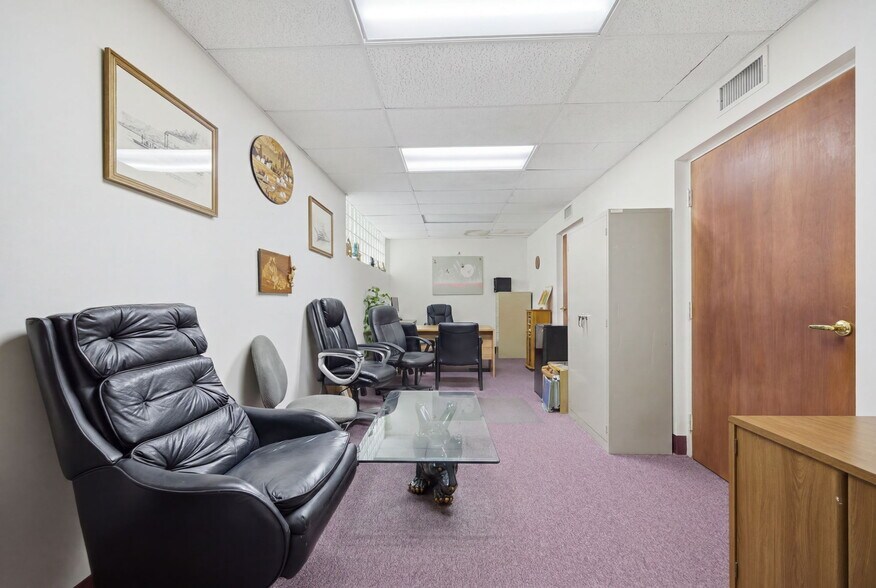 More Photos Of 1811 Bayshore Gardens Pky, Bradenton Medical For Sale
