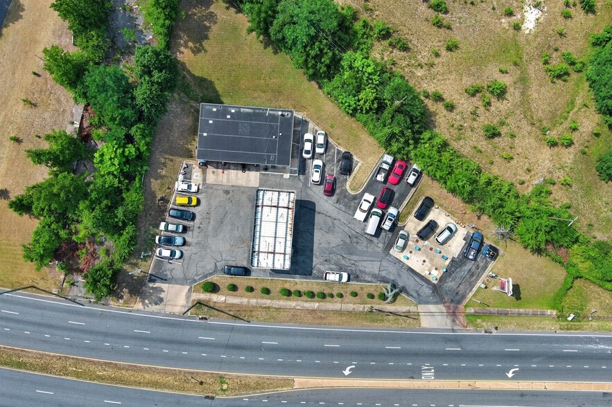 More Photos Of 5803 Annapolis Rd, Bladensburg Service Station For Sale