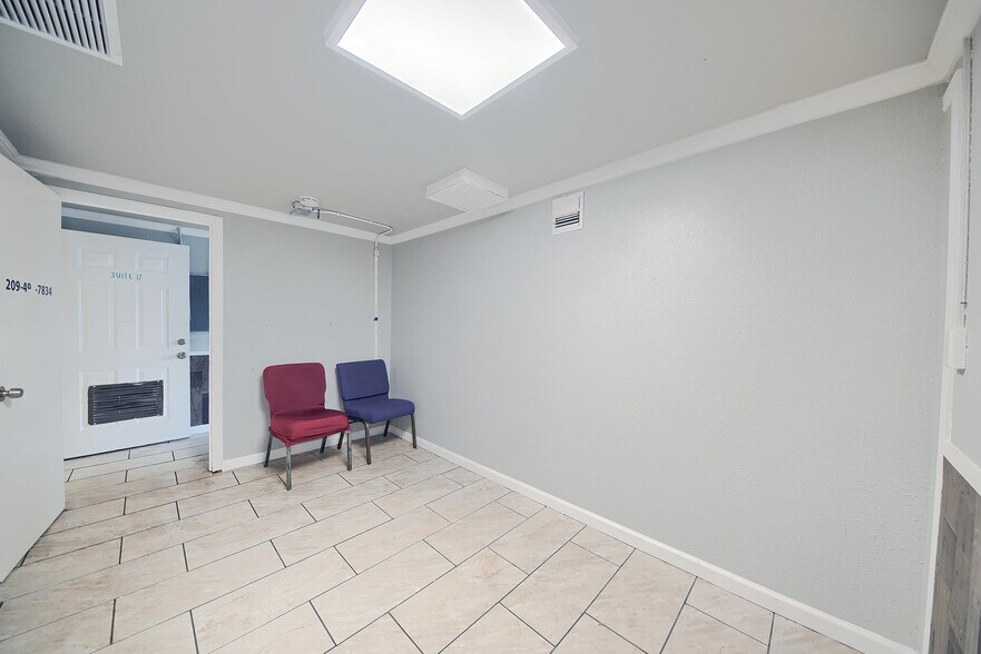 More Photos Of 33 E Magnolia St, Stockton Office For Lease