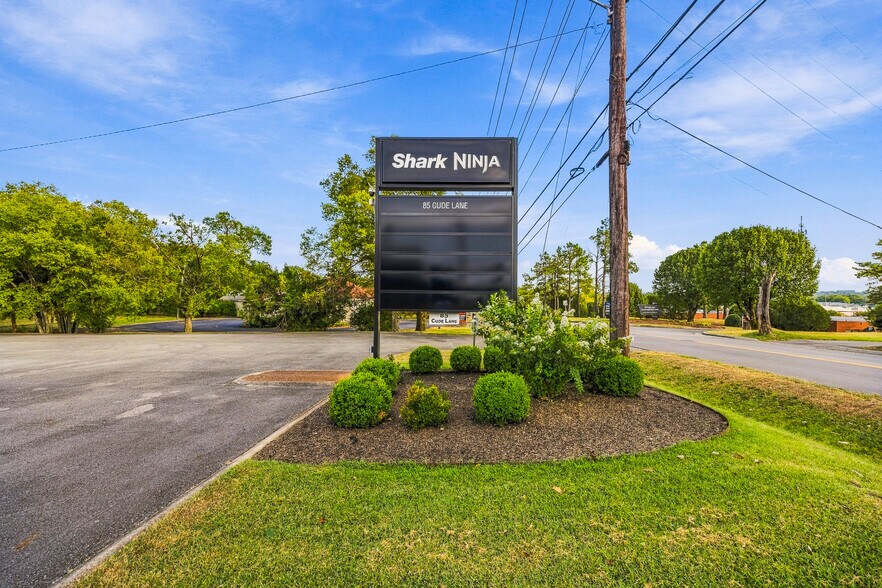 More Photos Of 85 Cude Ln, Madison Office For Lease