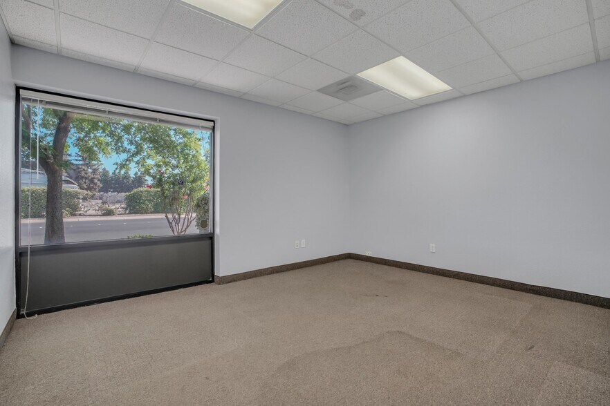 More Photos Of 1275 Venture Ln, Turlock Warehouse For Lease