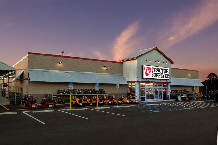 Primary Photo Of 3495 County Line Rd, Andrews General Retail For Sale