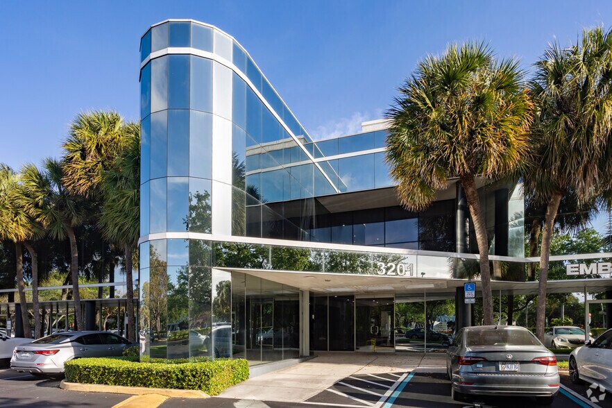 More Photos Of 3201 W Commercial Blvd, Fort Lauderdale Office For Lease