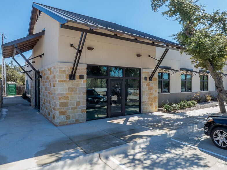 More Photos Of 1513 E New Hope Dr, Cedar Park Medical For Lease