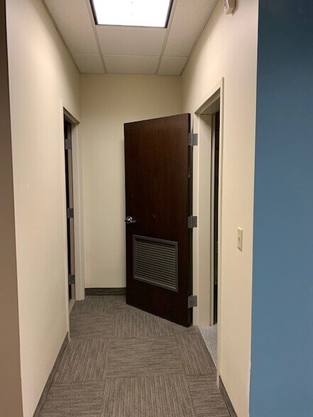 More Photos Of 3800 W Old Shakopee Rd, Bloomington Unknown For Lease