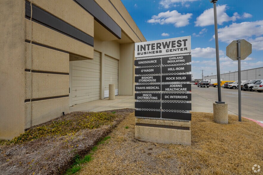 More Photos Of 6850-6862 Alamo Downs Pky, San Antonio Unknown For Lease