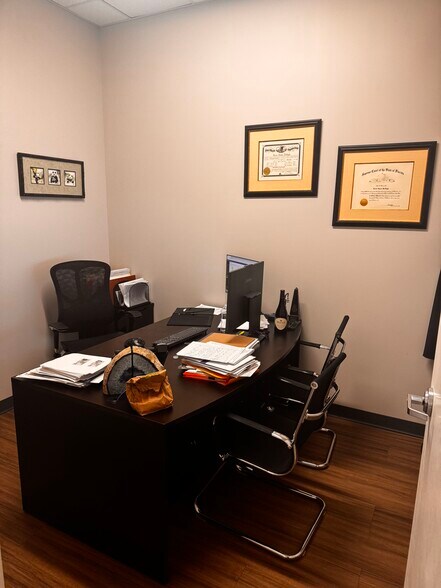 More Photos Of 140 S River St, Aurora Unknown For Lease
