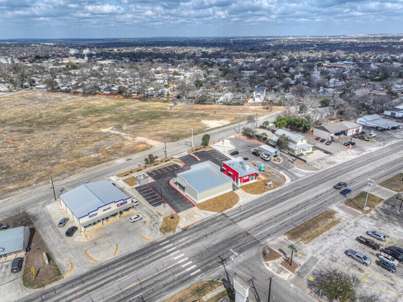 More Photos Of 596 S Business Ih 35, New Braunfels Freestanding For Lease
