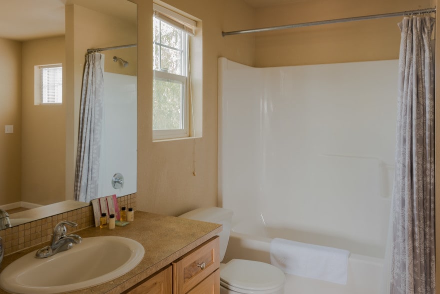 More Photos Of 57662 N Hwy 155 N, Electric City Hotel For Sale