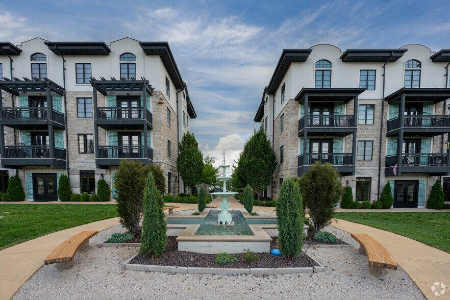 More Photos Of 3105 S Sare Rd, Bloomington Apartments For Lease
