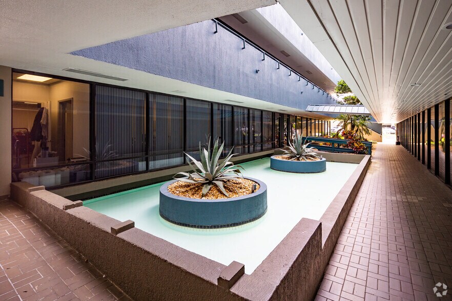 More Photos Of 7601-7625 Little Rd, New Port Richey Unknown For Lease