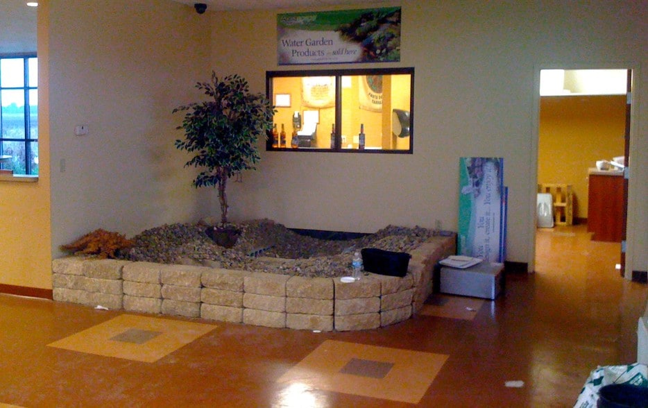 More Photos Of 150 N Prairie View Dr, Manteno General Retail For Sale