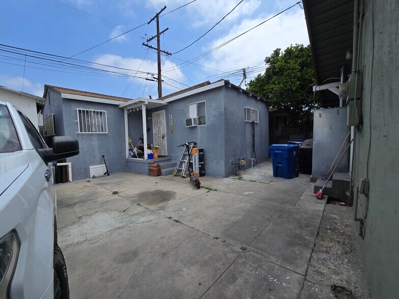 More Photos Of 225 E 74th St, Los Angeles Apartments For Sale