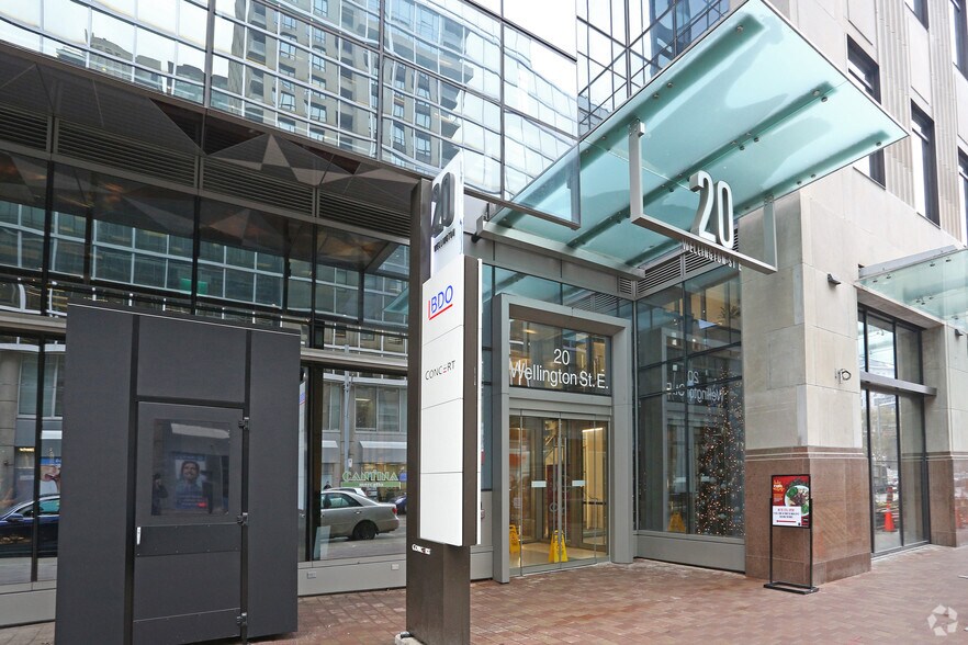 More Photos Of 20 Wellington St E, Toronto Office For Lease