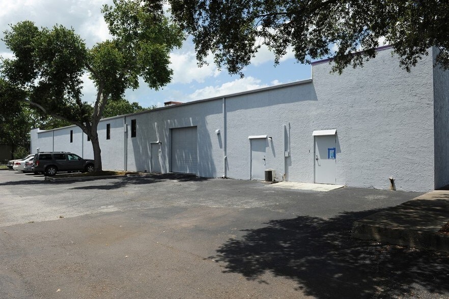 More Photos Of 1365 Hamlet Ave, Clearwater Flex For Lease