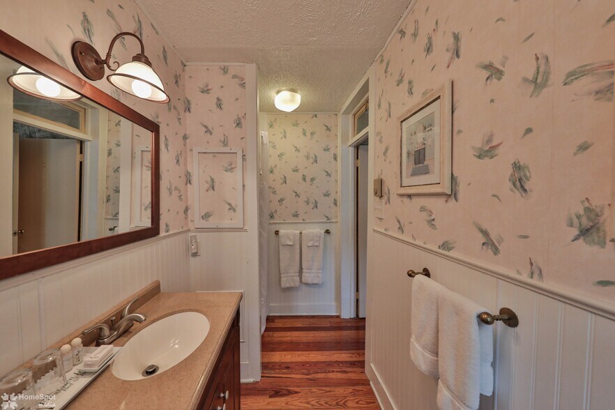 More Photos Of 2468 Route 390, Canadensis Hospitality For Sale
