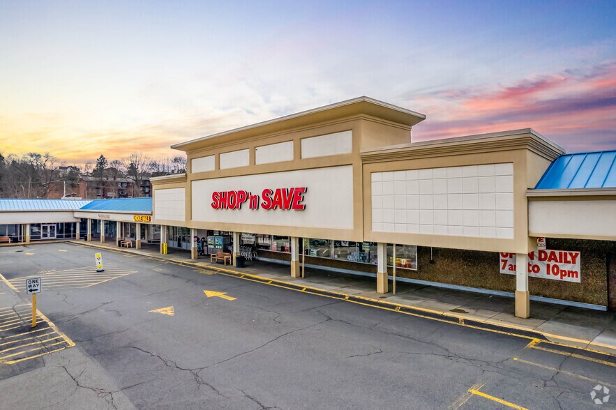 More Photos Of 4313 Walnut St, McKeesport Unknown For Lease