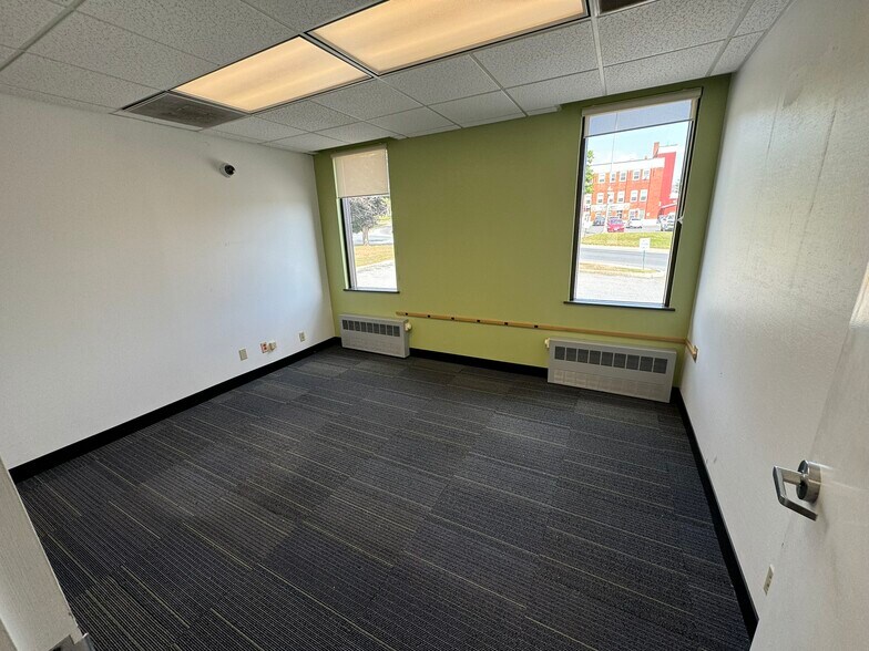 More Photos Of 14 Sweden St, Caribou Bank For Sale