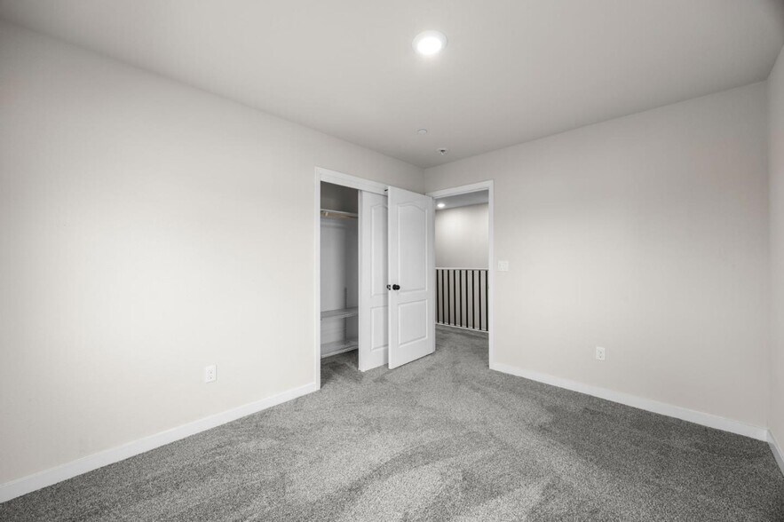 More Photos Of 930 W Alameda St, Manteca Apartments For Sale