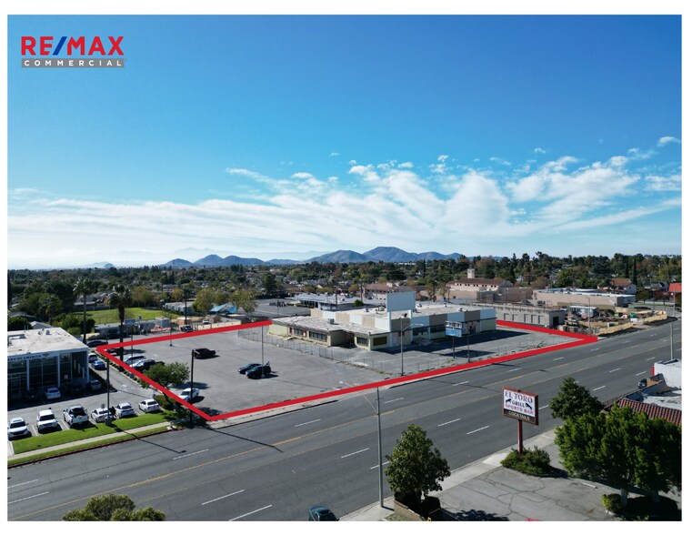 Primary Photo Of 333 E Foothill Blvd, Rialto Storefront For Sale