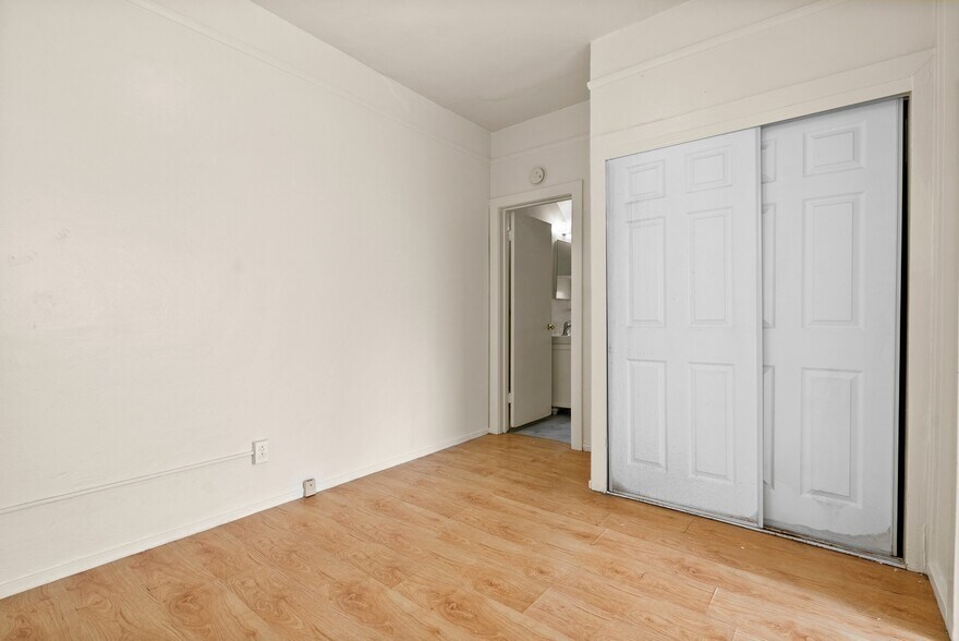 More Photos Of 2930-2932 Adeline St, Berkeley Apartments For Sale