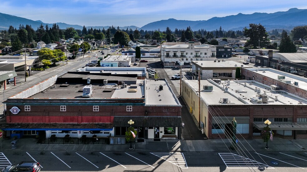 More Photos Of 205 Ferry St, Sedro Woolley General Retail For Sale