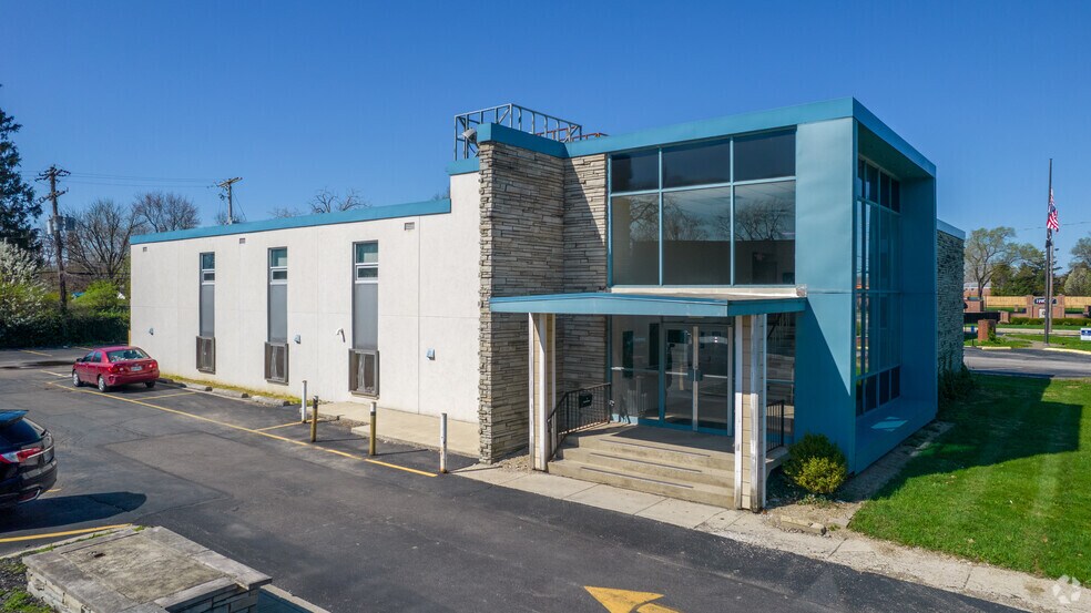Primary Photo Of 3245 E Livingston Ave, Columbus Medical For Sale