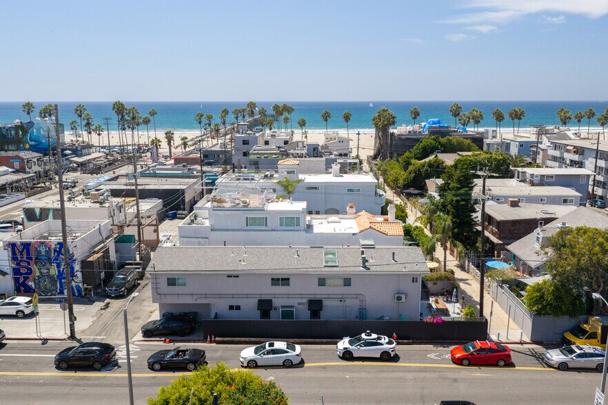 More Photos Of 40 30th Ave, Venice Multifamily For Sale