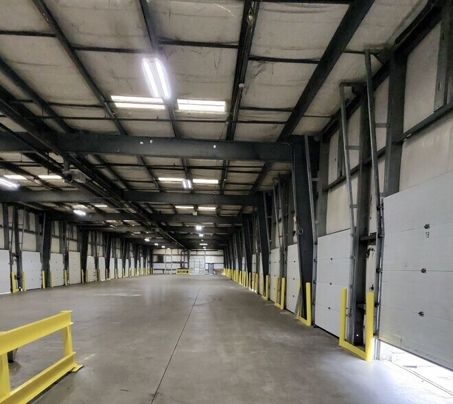 More Photos Of 49 McGrath Rd, Dracut Truck Terminal For Lease