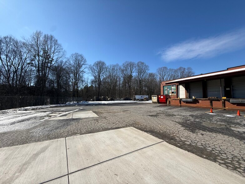 More Photos Of 749 Ac Little Dr, Newton Warehouse For Sale