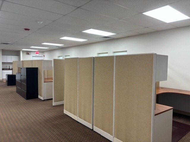 More Photos Of 231 W Grand Ave, Bensenville Office For Sale