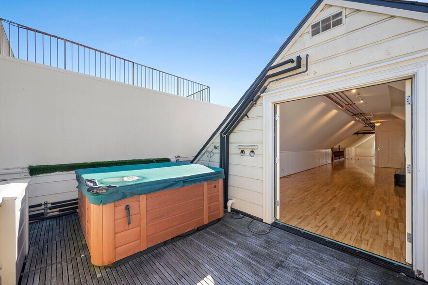 More Photos Of 2250 Union St, San Francisco Storefront Retail Office For Lease