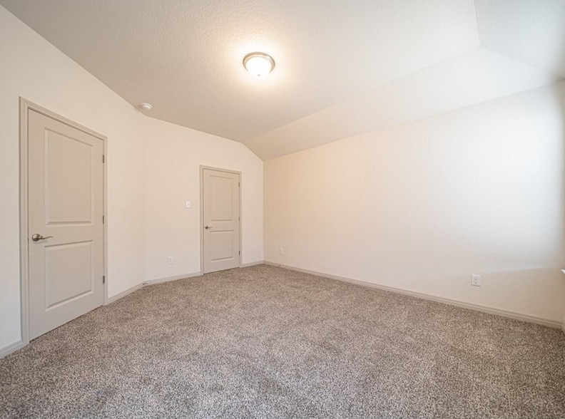 More Photos Of 6408 Segovia Ranch, San Antonio Apartments For Sale