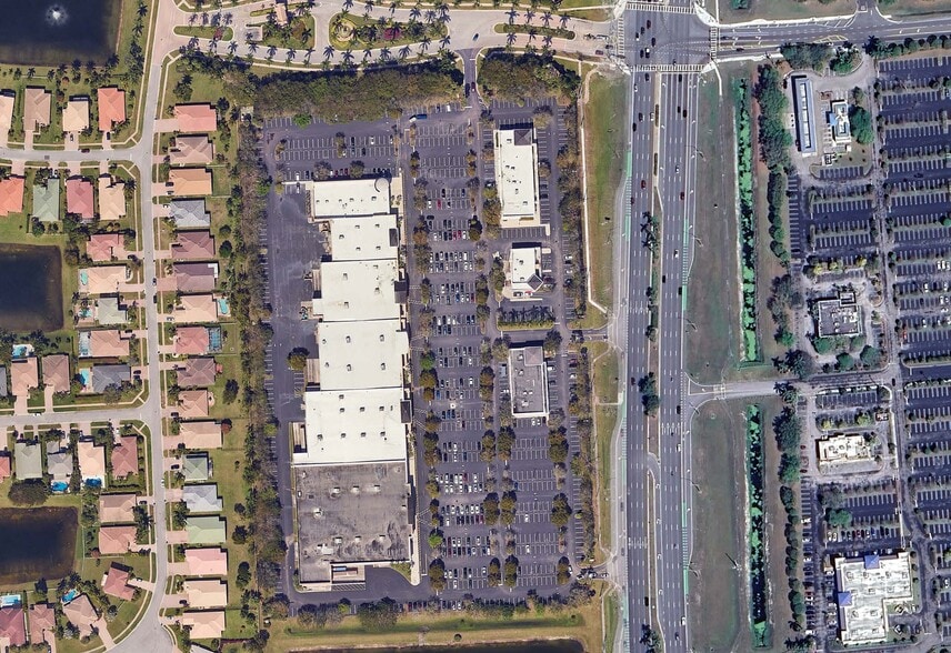 More Photos Of Commons at Royal Palm, Royal Palm Beach Storefront For Lease