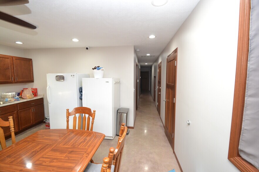 More Photos Of 3247 E State Road 28, Tipton Warehouse For Sale