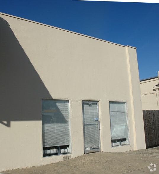 More Photos Of 640 Vernon St, Roseville Freestanding For Lease