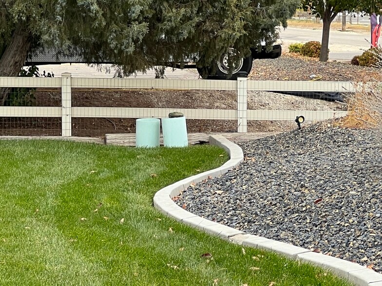 More Photos Of 16545 Madison Rd, Nampa Service For Sale