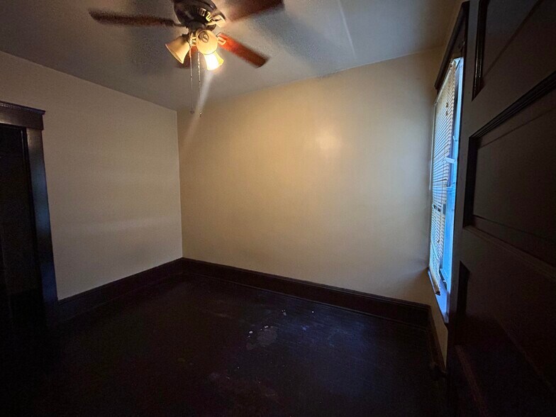 More Photos Of 4309 Clinton Ave, Cleveland Apartments For Sale