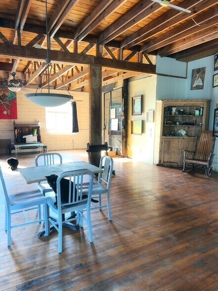 More Photos Of 1312 W Clarendon Dr, Dallas Apartments For Sale