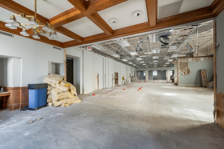 More Photos Of 901 Main St, Lynchburg Industrial For Sale