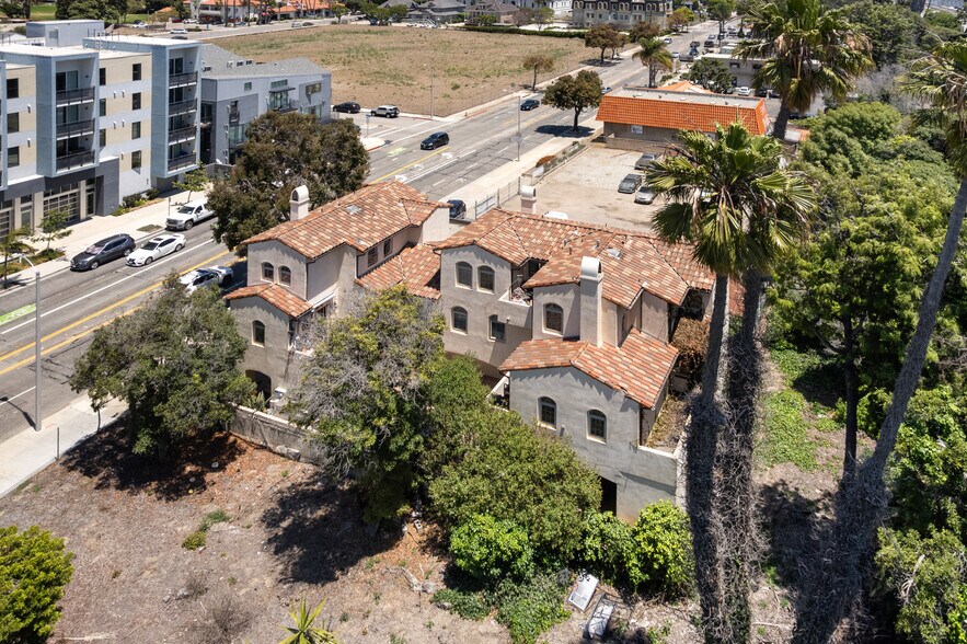 More Photos Of 42 E Thompson Blvd, Ventura Apartments For Sale