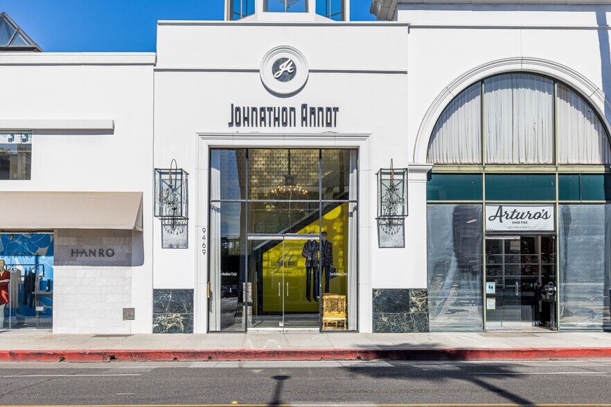 More Photos Of 9455-9469 S Santa Monica Blvd, Beverly Hills Storefront For Lease