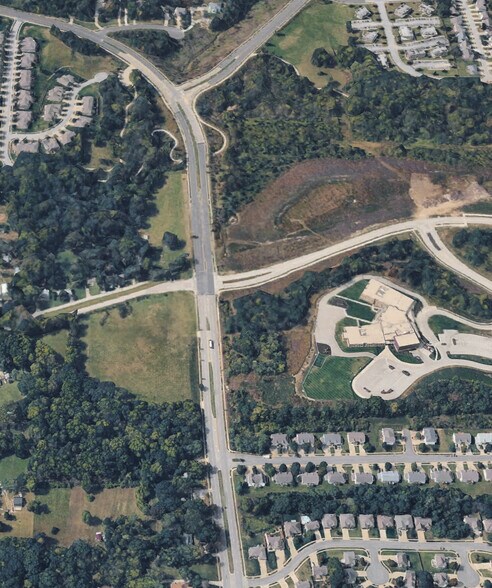 Primary Photo Of 6839 NW Waukomis Dr, Kansas City Land For Sale