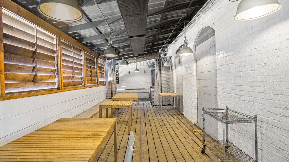 More Photos Of 3840 Highway 42, Locust Grove Restaurant For Lease