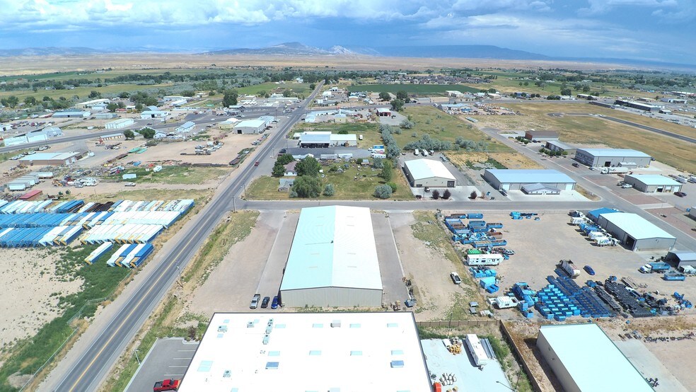 More Photos Of 540 Wright Brothers Dr, Naples Warehouse For Lease