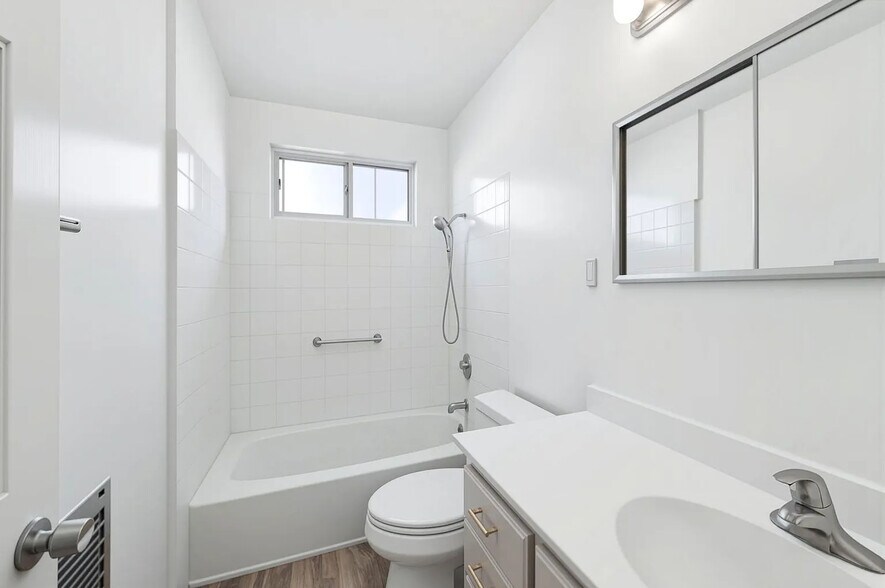 More Photos Of 333 S Rexford Dr, Beverly Hills Apartments For Sale