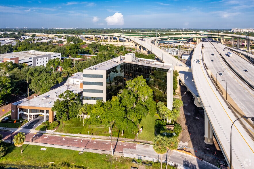 More Photos Of 100 W Lucerne Cir, Orlando Office For Lease