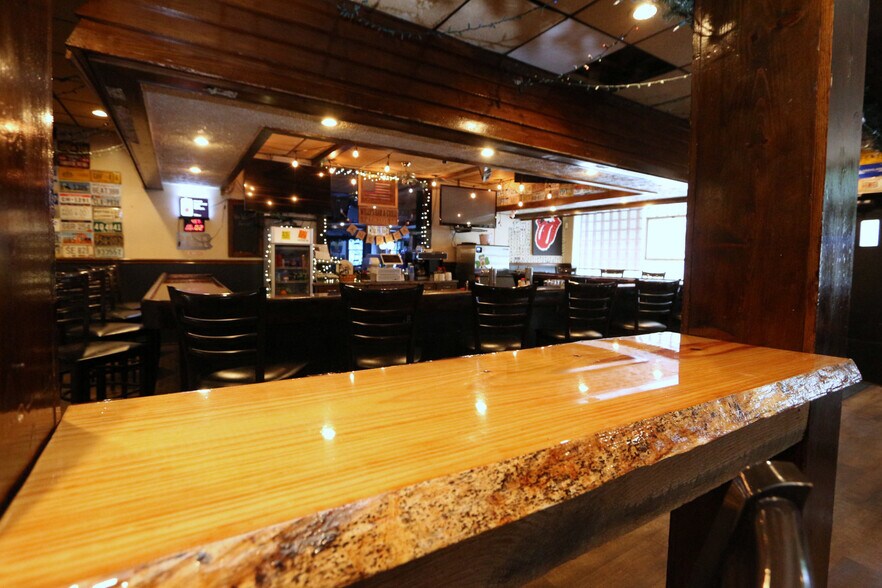 More Photos Of 550 Front St, Fredericktown Bar For Sale