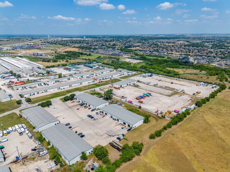 More Photos Of 1150 Blue Mound Rd W, Haslet Warehouse For Lease